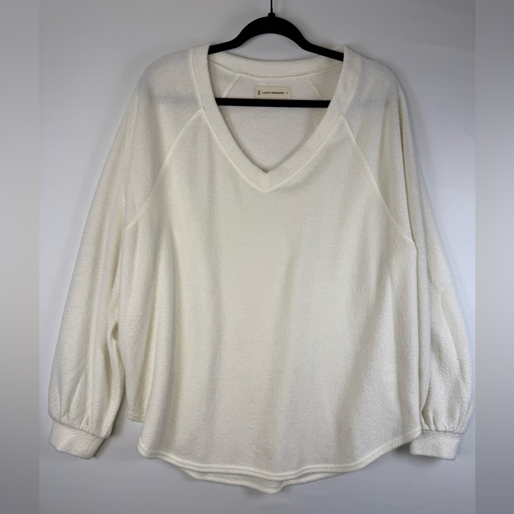 Lucky Brand Women’s V-Neck High-Low Pullover, White, XL - Picture 2 of 4